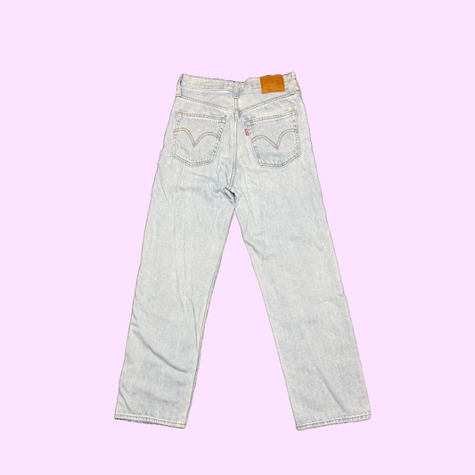 Levi's Ribcage Straight Ankle in Light Wash